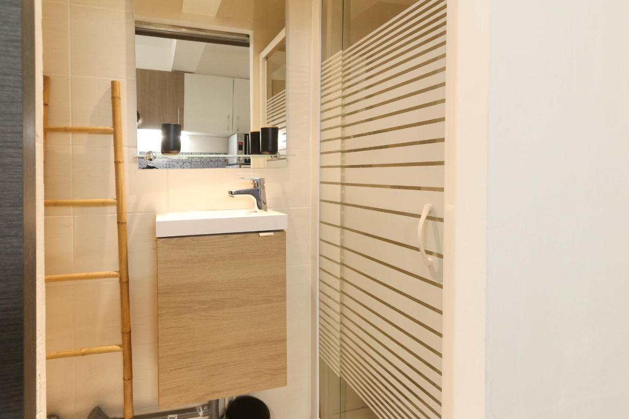 Small And Functional Studio In A Charming Residence - Benakey Cannes Exteriör bild